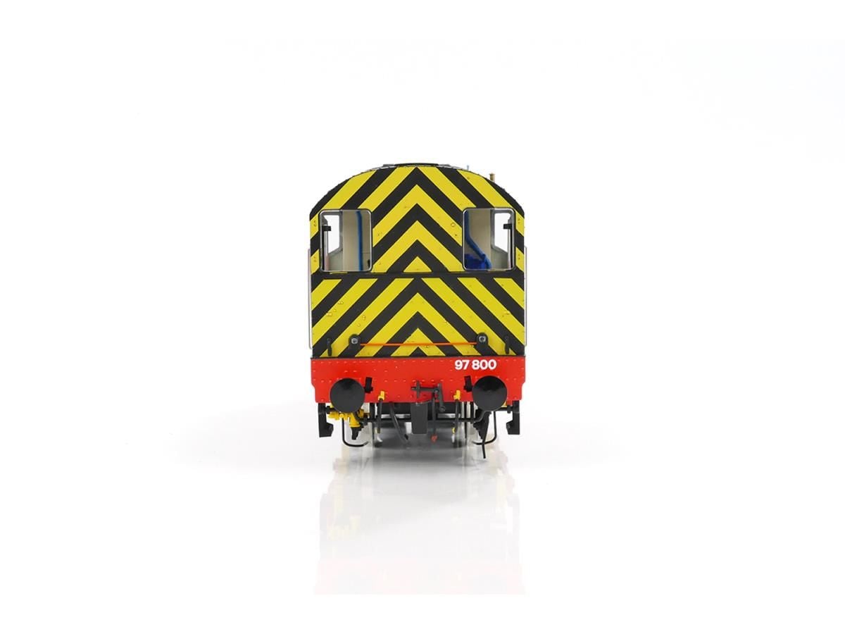 Class 97 Ivor Network SouthEast model train 800 GM7210301 front view with distinctive yellow and black pattern.