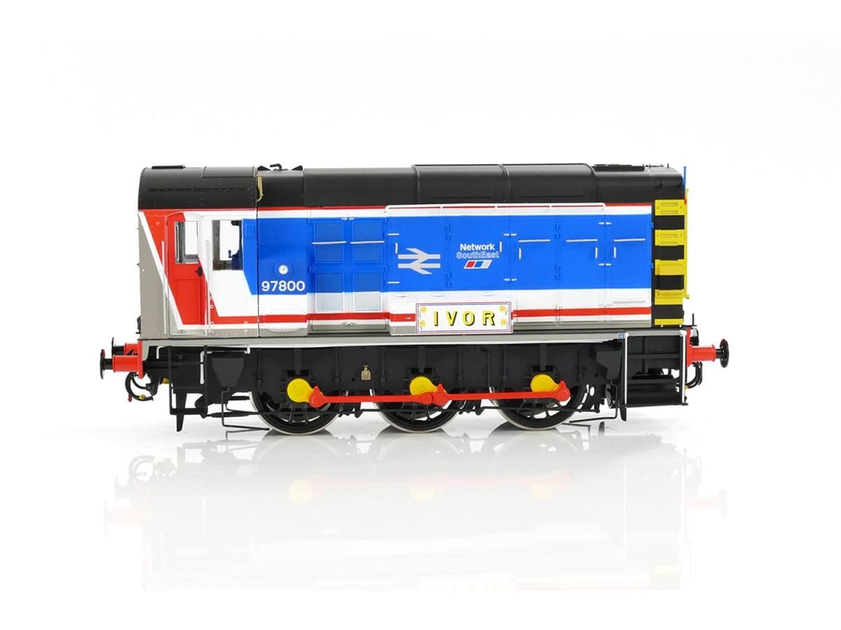 Class 97 Ivor Network SouthEast model train 800 GM7210301 side view of blue and red diesel locomotive with yellow accents.