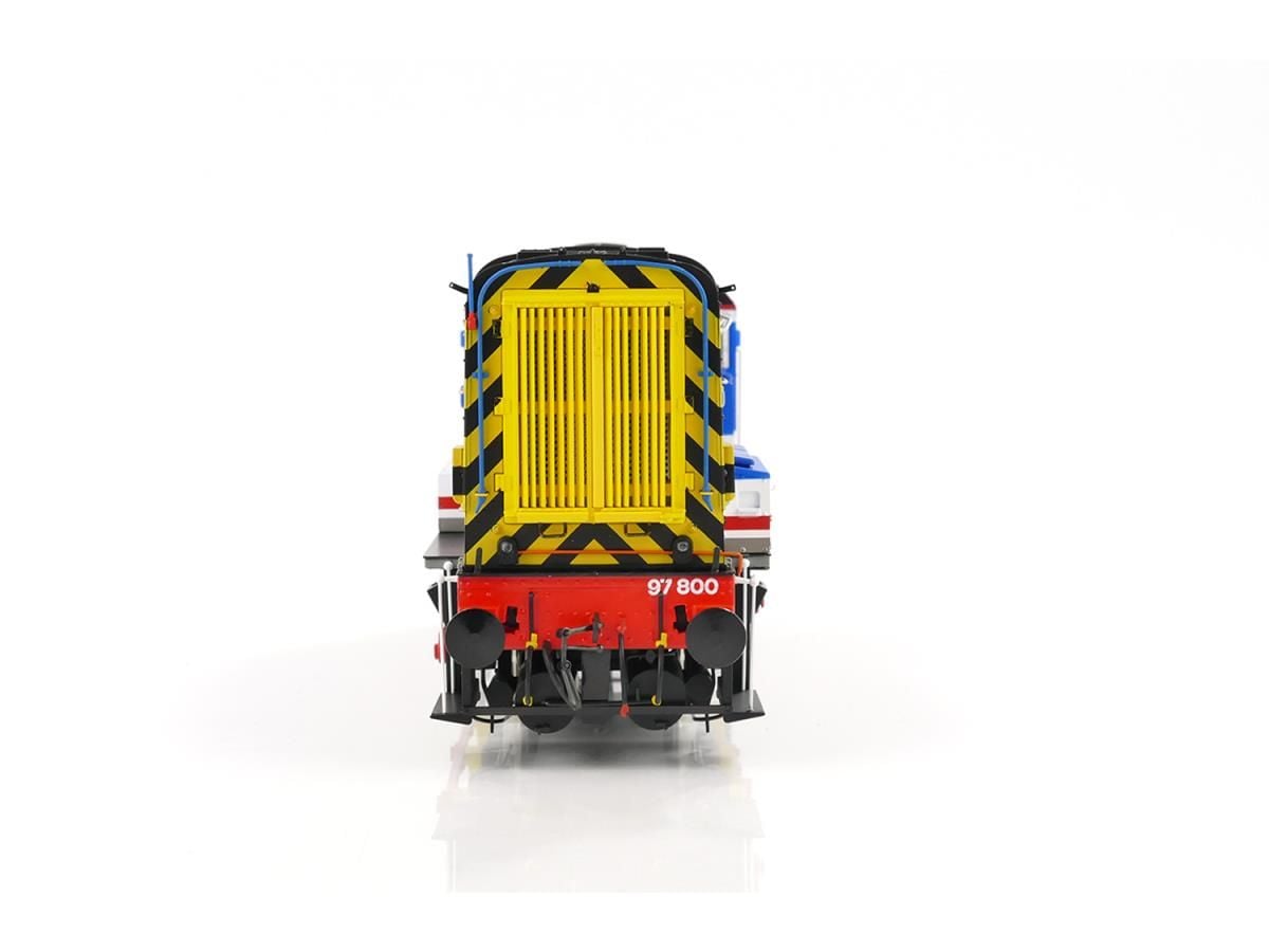 Class 97 Ivor Network SouthEast model train rear view with yellow and black striped panel