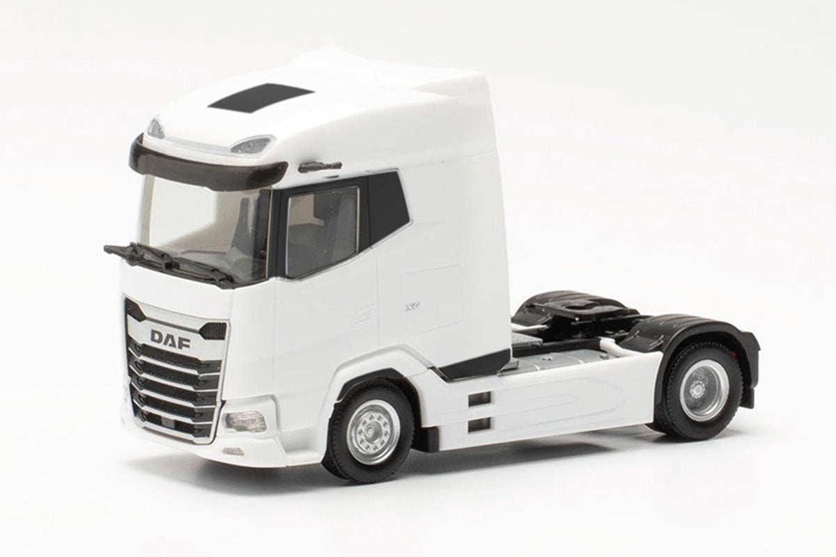 Herpa DAF XG Tractor Unit White HA315760