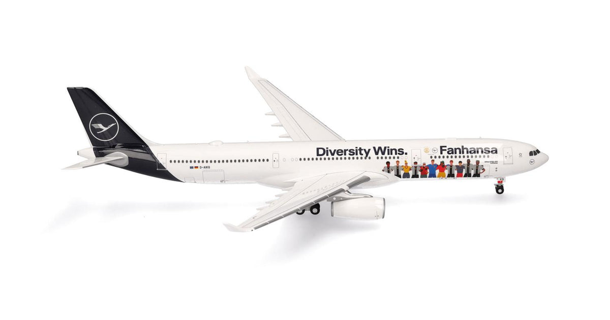 Herpa Wings Airbus A330-300 Lufthansa Fanhansa Diversity D-AIKQ(1:200) HA572774