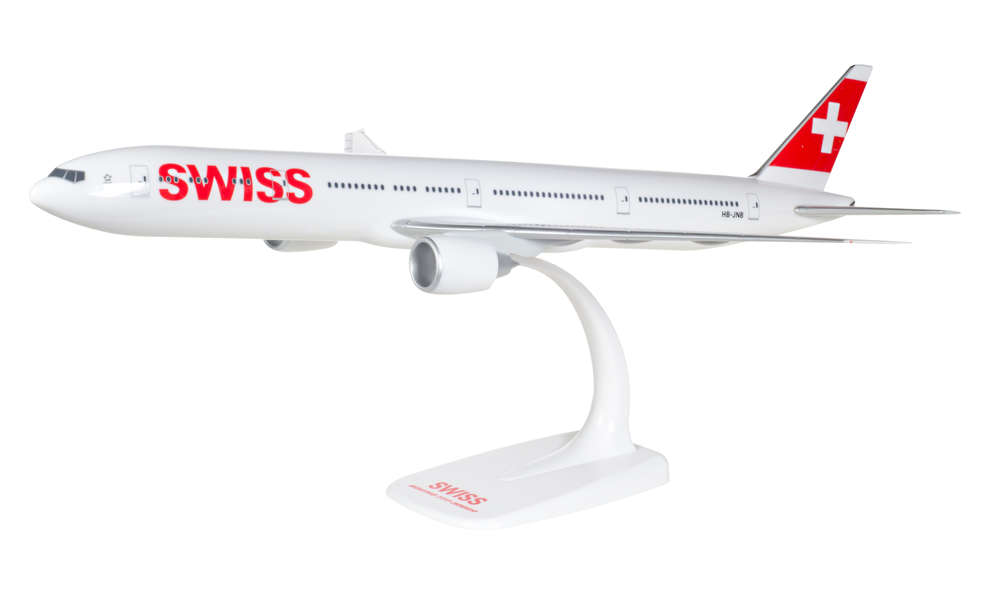 Herpa Wings Snapfit Boeing 777-300ER Swiss International Air (1:200) HA610698-001