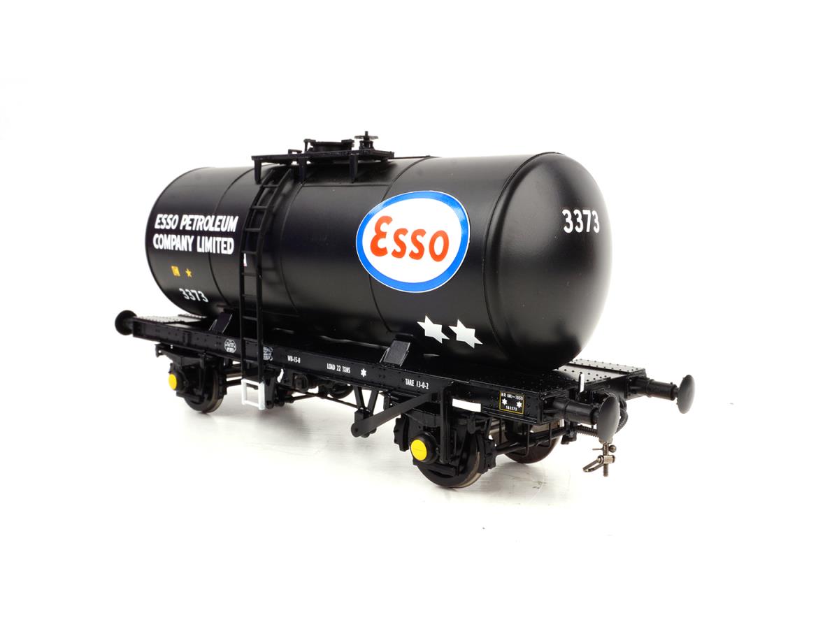 Heljan 35t B Tank Wagon Esso Black Early HN1012