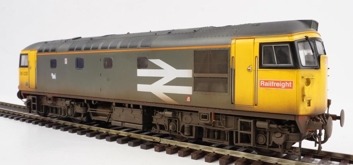 Heljan Class 26 025 Railfreight Red Stripe Scottie Dog Weathered HN2683