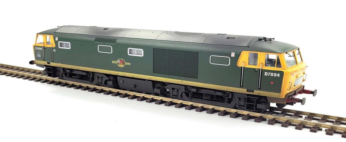 Heljan Class 35 D7094 BR Green Full Yellow Ends Weathered HN3532