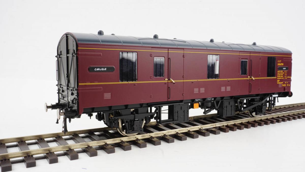 Heljan Mk1 CCT M94799 BR Lined Maroon Weathered HN9406