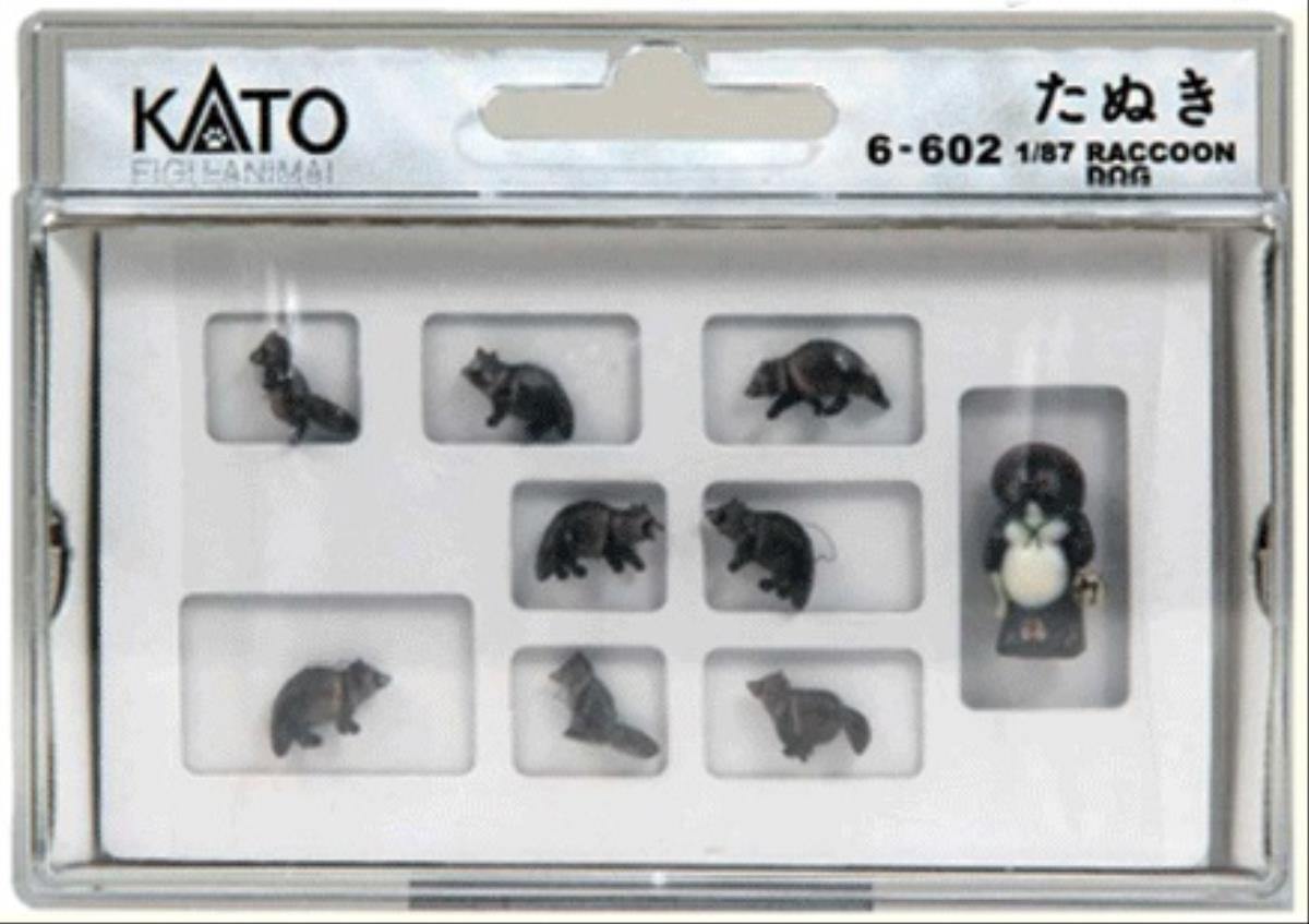 Kato (Japan) Raccoon Dogs (8) Figure Set K6-602