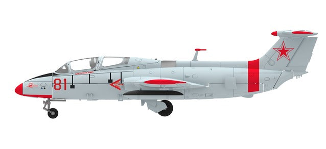 Modelyletadel Aero L-29 Delfin Soviet Air Force 81 (1:72) MLCZ7213