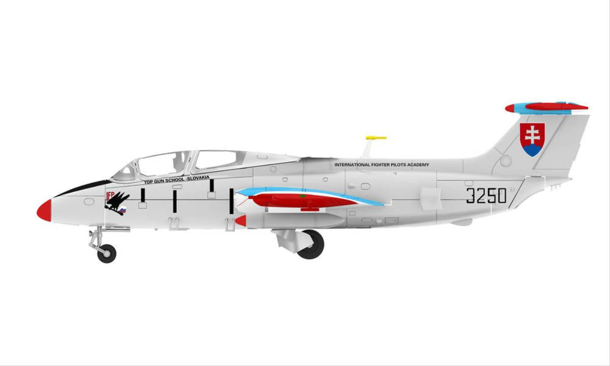 Modelyletadel Aero L-29 Delfin Slovak Air Force 3250 1990 Kosice (1:72) MLCZ7216