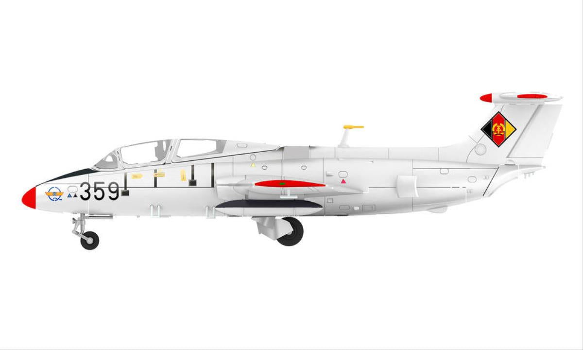 Modelyletadel Aero L-29 Delfin East German Air Force JAG-11 359 (1:72) MLCZ7217