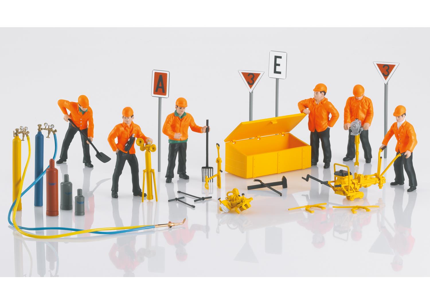 Marklin Tracklaying Gang Figure Set (6 & Accessories) MN56408