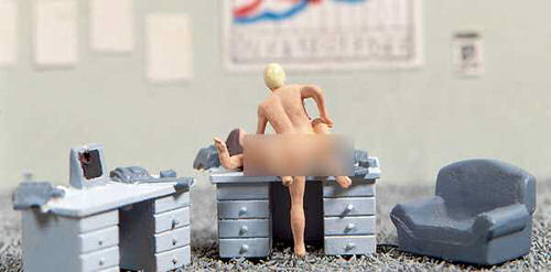 Noch Lovers in Action (Desk) Sexy Scenes Figure Set N15953