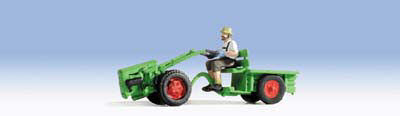 Noch Two Wheel Tractor with Figure N16750