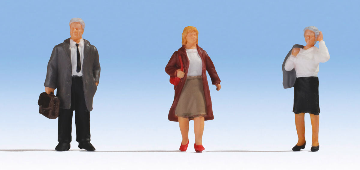 Noch Passengers (3) Figure Set N17150