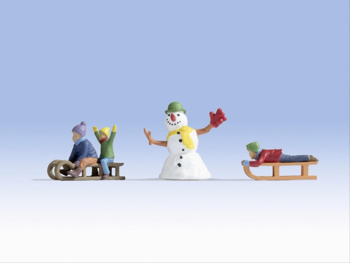 Noch Children in the Snow Figure Set N17921