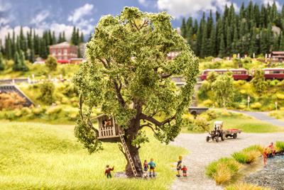 Noch Tree House Profi Tree 15cm N21765