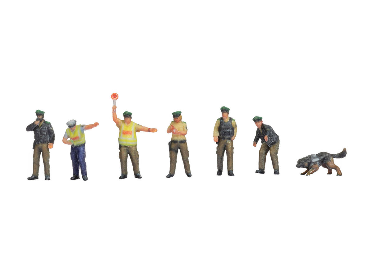 Police Officers Green Uniform (6) 3D Master Figure Set