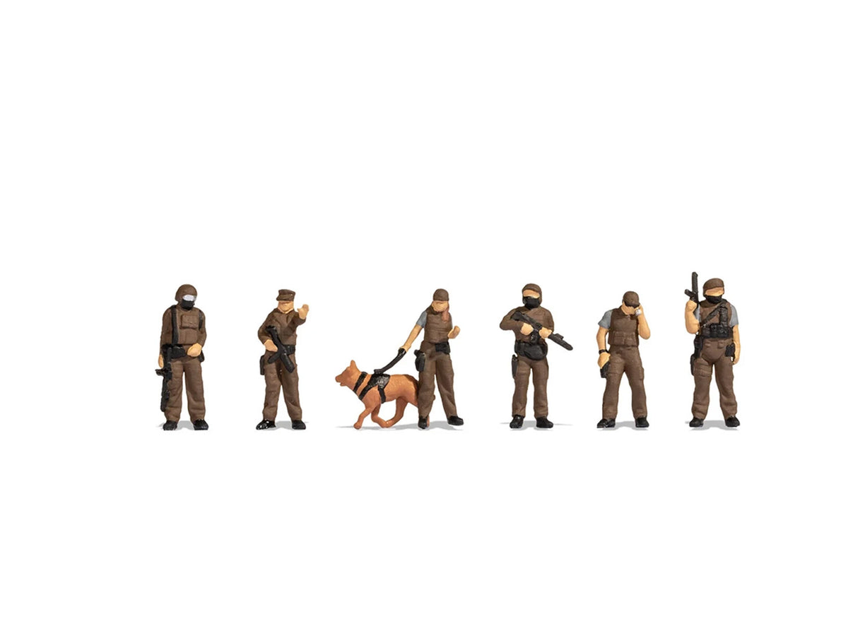 Noch Special Forces (6) &amp; Dog Figure Set N45079