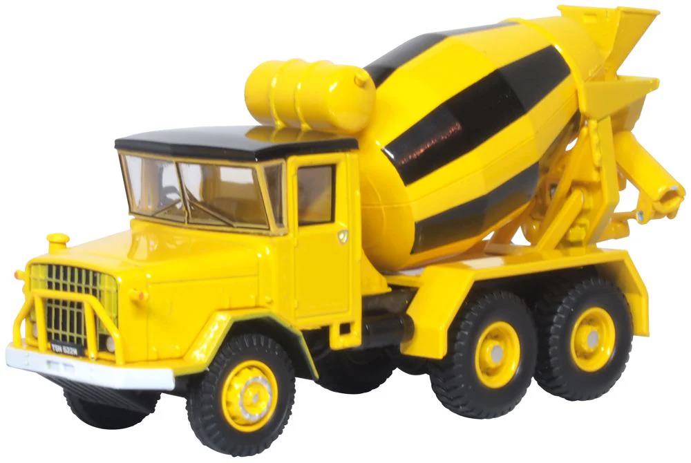 Oxford Diecast AEC 690 Cement Mixer Yellow/Black OD76ACM002