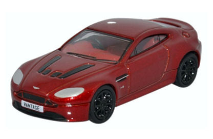 Oxford Diecast Aston Martin V12 Vantage S Volcano Red OD76AMVT001