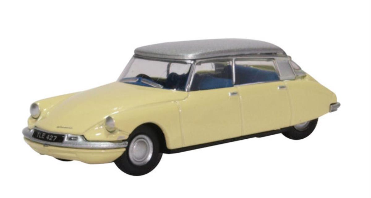 Oxford Diecast Citroen DS19 Jonquil Yellow/Silver OD76CDS006