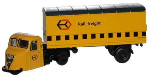 Oxford Diecast Scammell Scarab Van Trailer Railfreight Yellow OD76RAB009