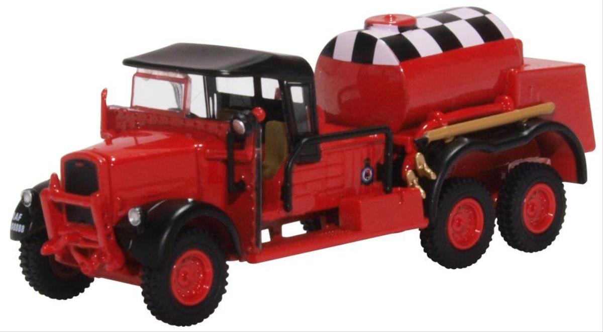 Oxford Diecast Ford WOT1 Crash Tender RAF Catterick (Red) OD76WOT002