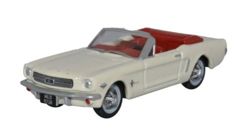 Oxford Diecast 1964 Ford Mustang Convertible Wimbledon White OD87MU65005