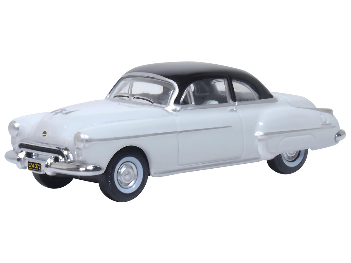 Oxford Diecast 1950 Oldsmobile Rocket 88 Coupe Marol Grey/Black OD87OR50005