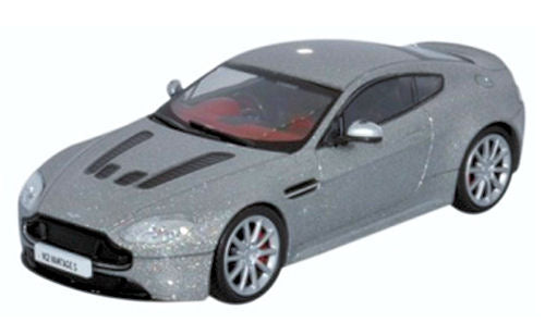 Oxford Diecast Aston Martin V12 Vantage S Lightning Silver ODAMVT002