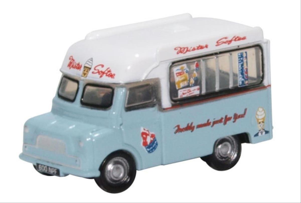 Oxford Diecast Bedford CA Ice Cream Van Mr Softee ODNCA021