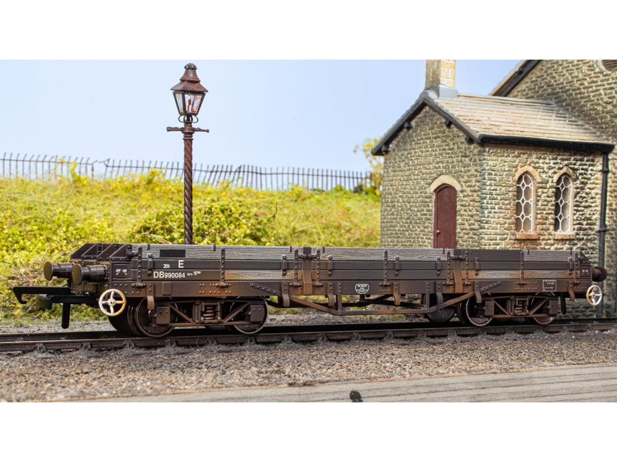 Pilchard Wagon BR Bauxite DB990084 Weathered