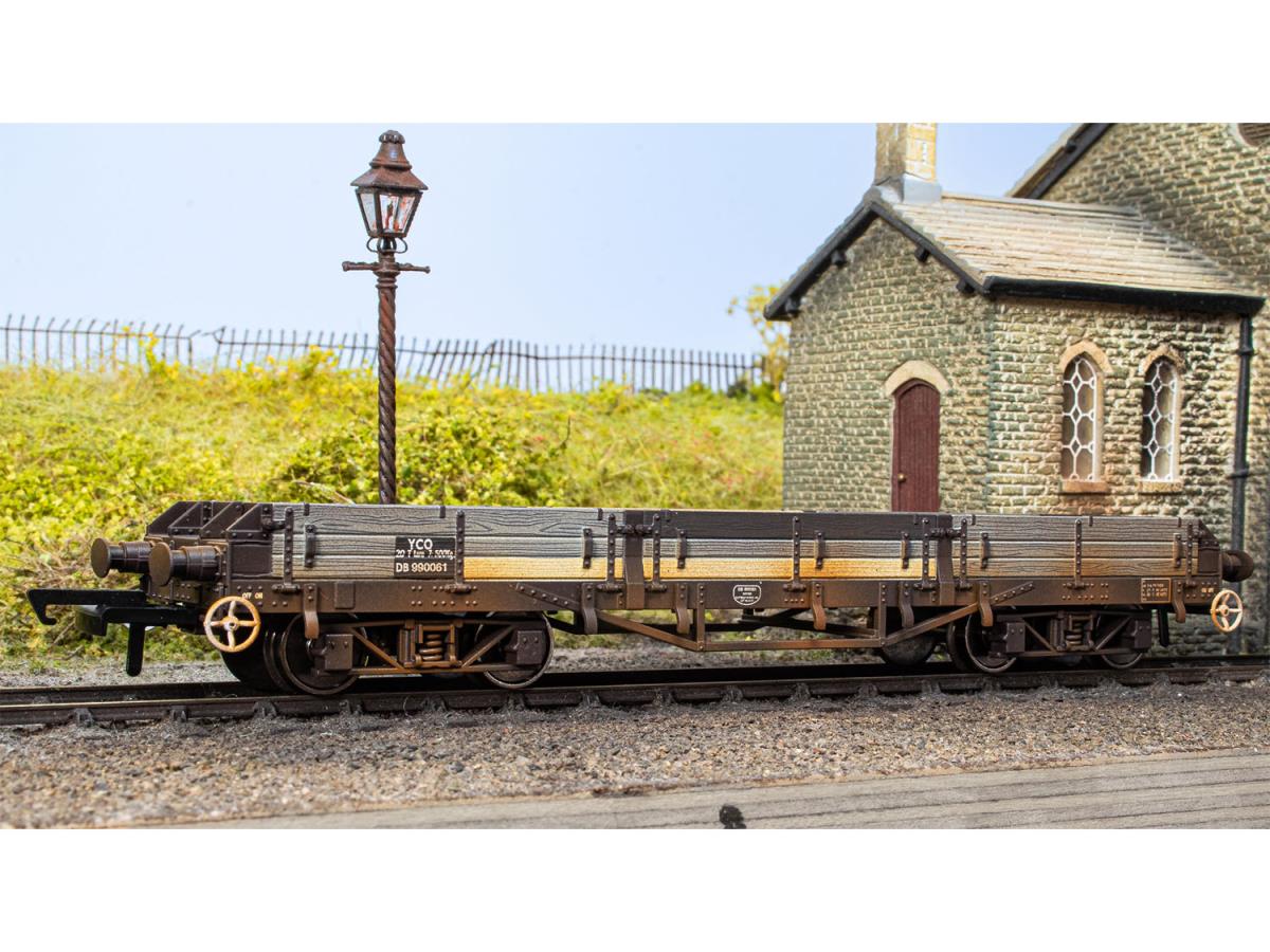 Pilchard Wagon BR Bauxite DB990061 (TOPS) Weathered