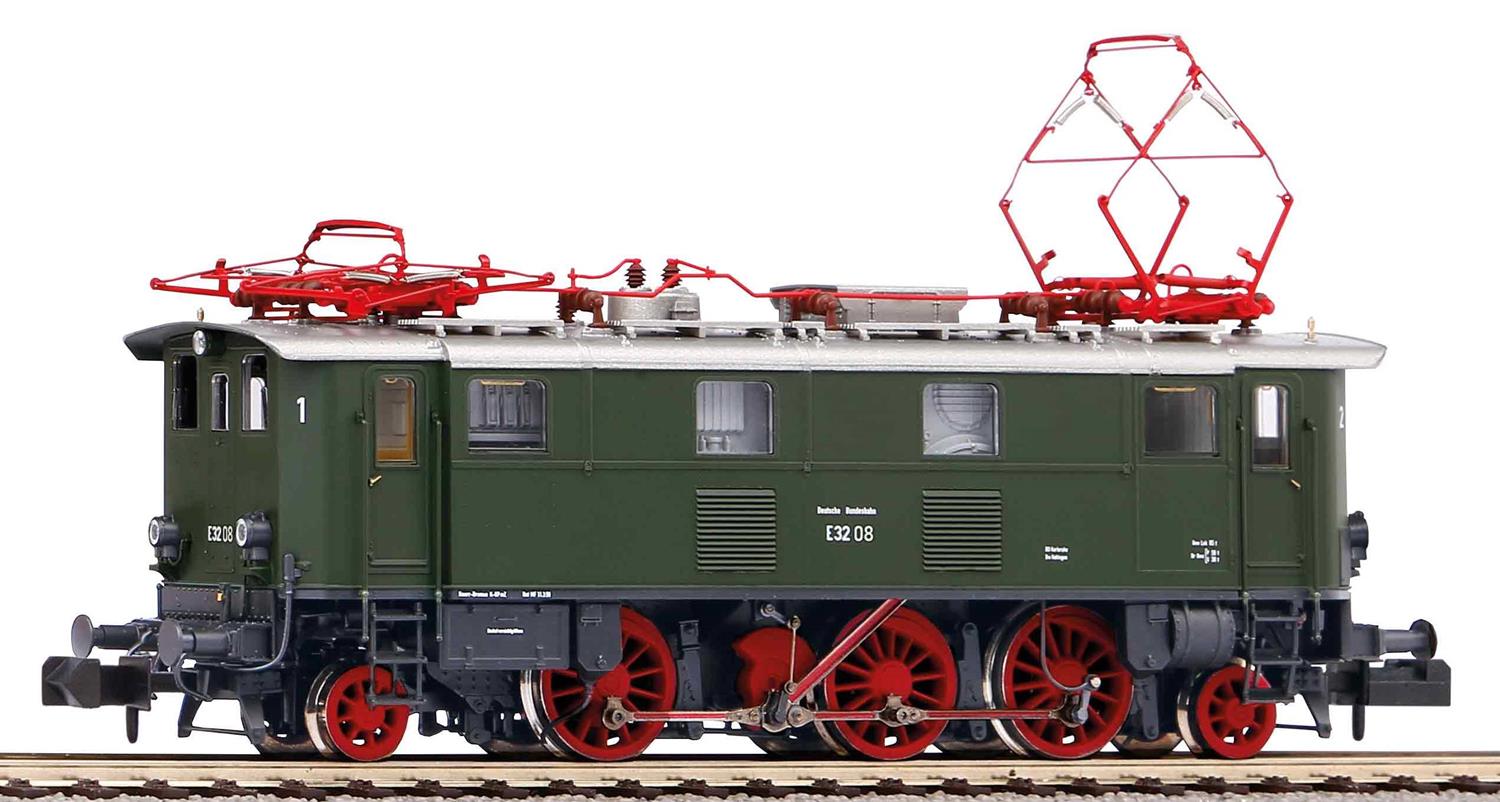 Piko DB E32 Electric Locomotive III (DCC-Sound) PK40821