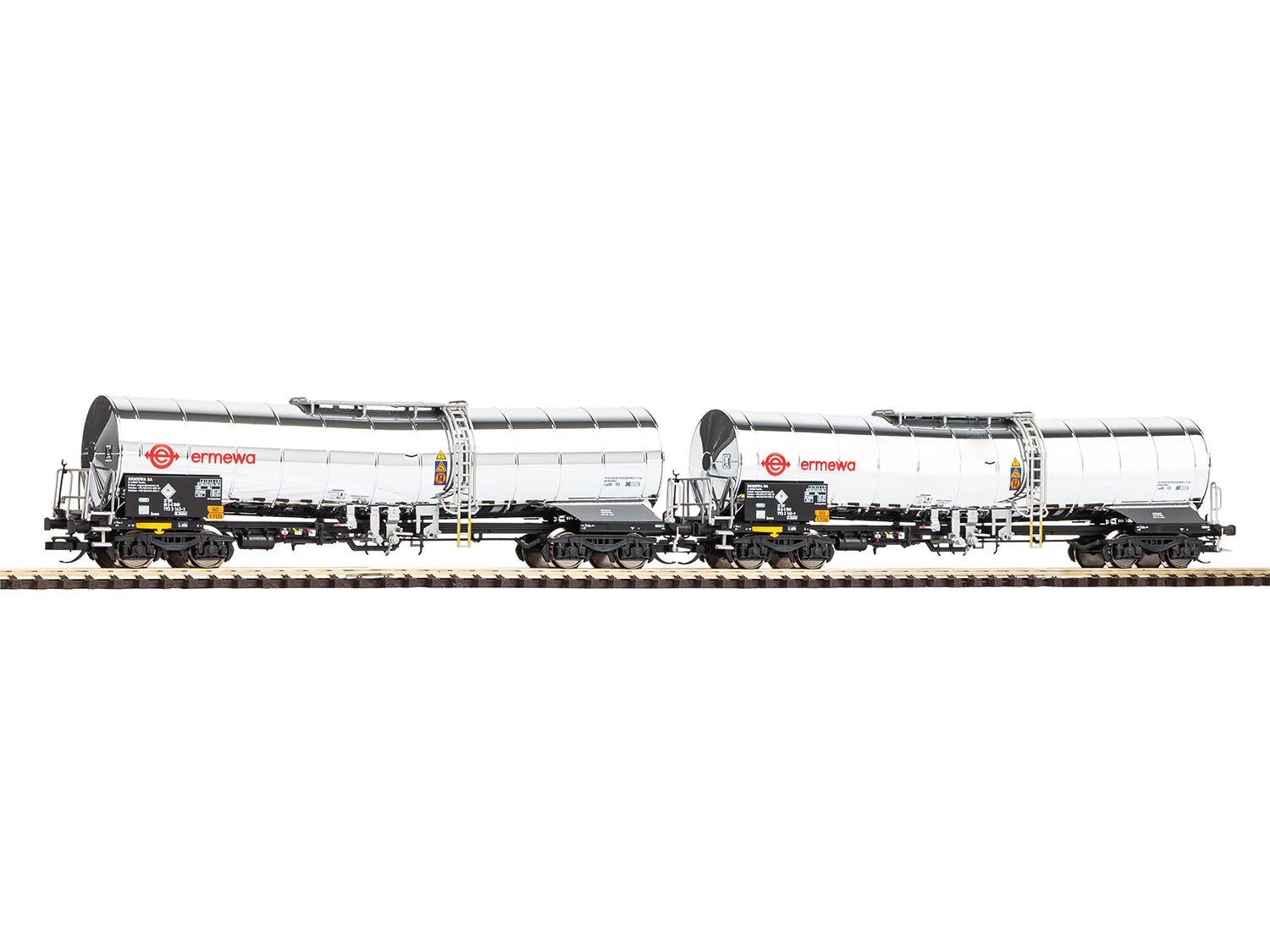Ermewa Bogie Chemical Tank Wagon Set (2) VI