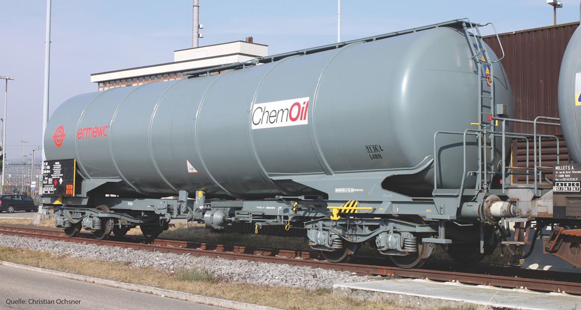 Piko Expert Ermewa Chemoil Bogie Tank Wagon VI PK58970