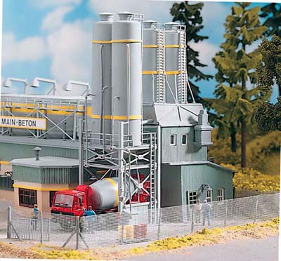 Piko Main-Beton Concrete Works Silos Kit PK61131