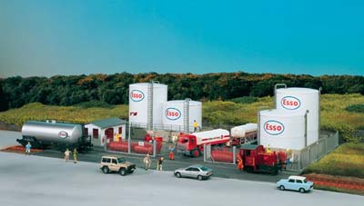 Piko Esso Oil Depot Complex Kit PK61141