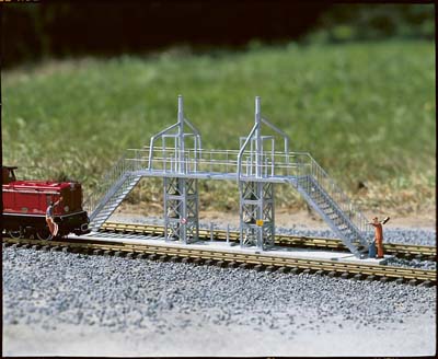 Piko Esso Oil Refinery Loading Dock Kit PK62049