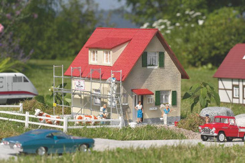 Piko House Under Construction Kit PK62072