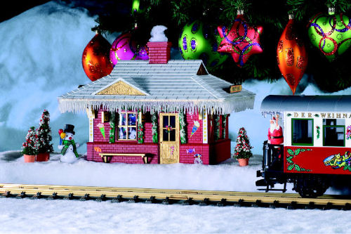 Piko North Pole Station (Pre-Built) PK62265