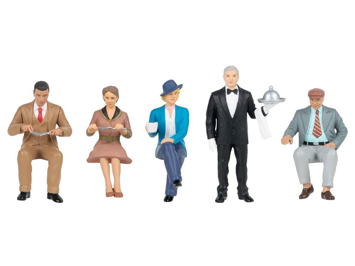 Seated Diners (4) & Waiter Figure Set