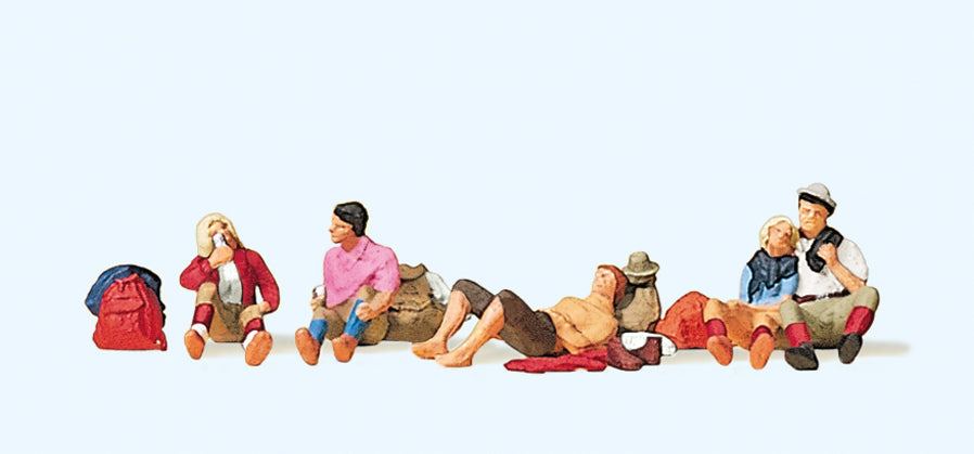 Preiser Hikers Resting (5) Exclusive Figure Set PR10442