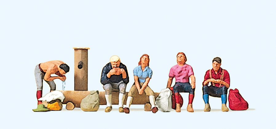 Preiser Hikers by the Cattle Trough (5) Exclusive Figure Set PR10443
