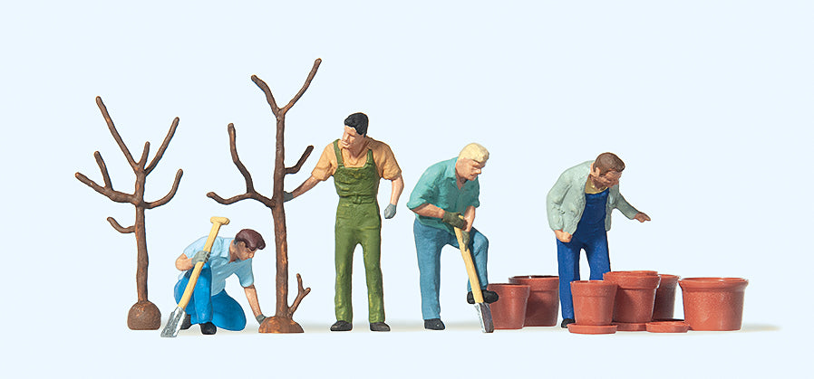Preiser Garden Planting (4) Exclusive Figure Set PR10466