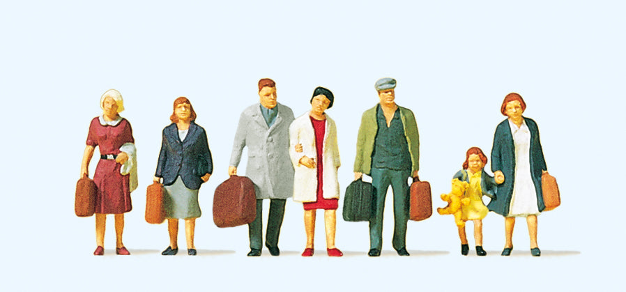 Preiser Walking Passengers (7) Exclusive Figure Set PR10505