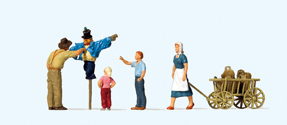 Preiser Putting up the Scarecrow Scene (4) Exclusive Figure Set PR10650