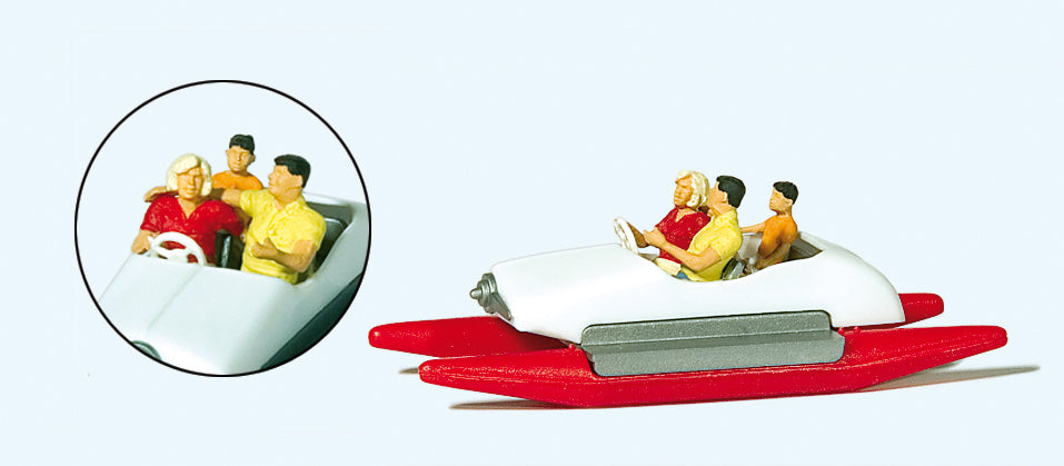 Preiser Family in White Pedal Boat (3) Exclusive Figure Set PR10683