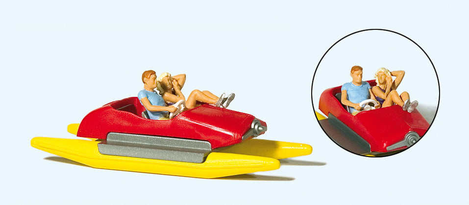 Preiser Couple in Red Bedal Boat (1x2) Exclusive Figure Set PR10684