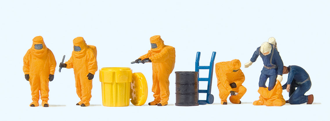 Preiser Fireman in Orange Chemical Suits (6) Exclusive Figure Set PR10732